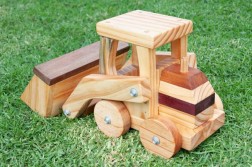 🌿🇳🇿 NZ Handmade Wooden Front End Loader