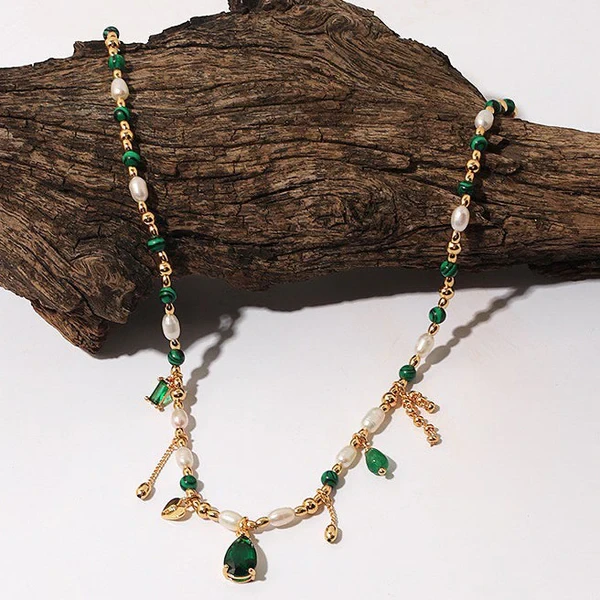 Vintage Elegant Pearl Emerald Tassel Necklace