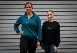 Muse Sweatshirt - Black crew neck