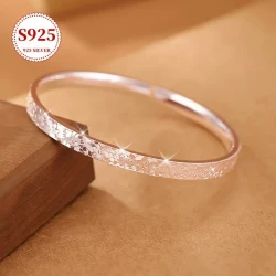 Elegant 925 Silver Bangle Bracelet – Sleek & Polished with Textured Detailing, Perfect for Everyday Wear and Special Occasions