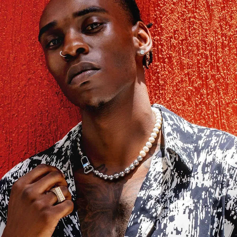 Elegant Starfish Pendant Necklace with Imitation Pearl – Fashionable Alloy Short Chain for Women and Girls, Versatile Charm Clavicle Jewelry, Ideal for Daily Wear and Valentine's Gift