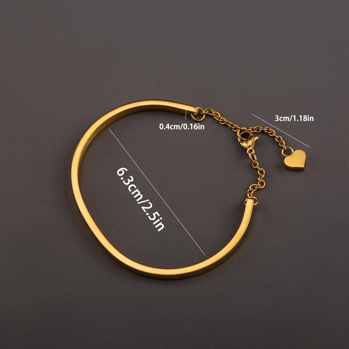 Golden-Plated Stainless Steel Heart Pendant Bracelet with Chain Extension – Unisex Fashion Accessory for Men and Women, Perfect for Couples or Casual Attire