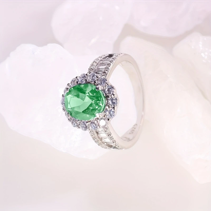 Elegant S925 Silver Ring with 0.4 Carat Green Gemstone – Vintage Arabian Style, Perfect for Daily Wear, Parties, and Holidays, Ideal Gift for Women