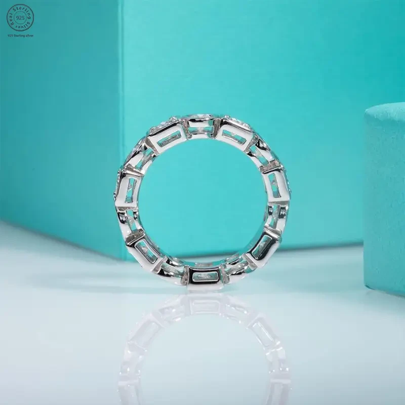 Elegant S925 Silver Ring with Multi-Faceted Cubic Zirconia – Timeless Square and Round Design for Women, Perfect for Engagements, Weddings, and Special Occasions