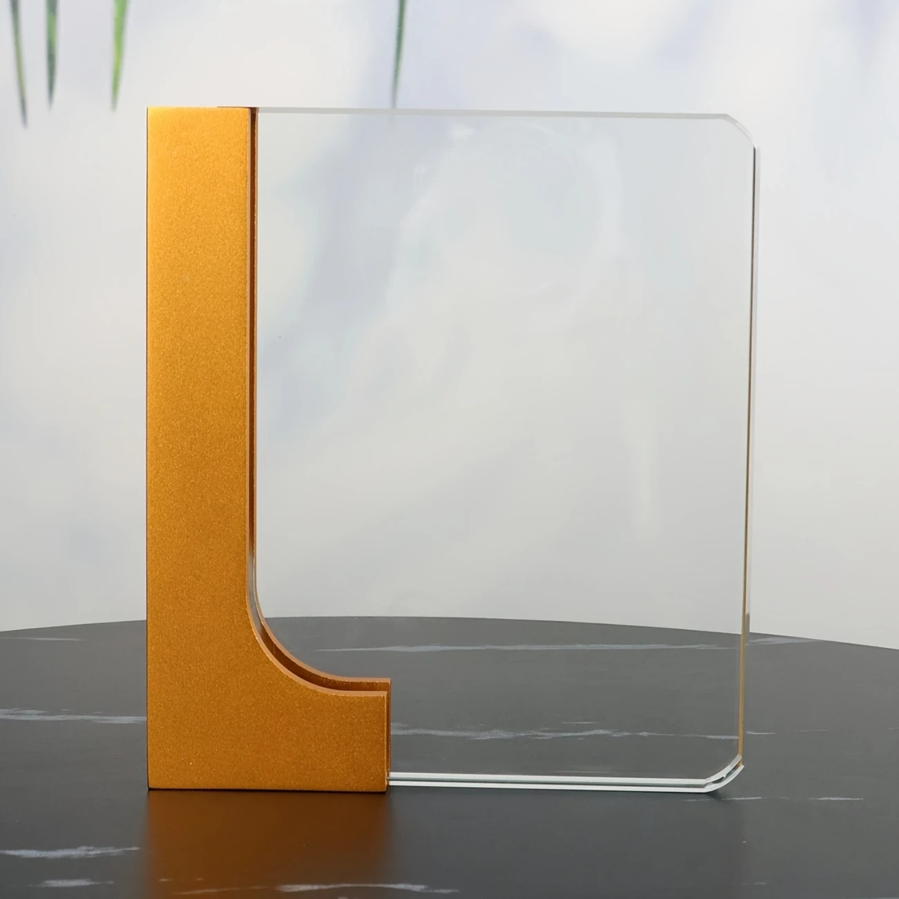 1pc Custom Crystal Trophy Frame – Elegant Glass & Metal Stand, Vertical Rectangular Picture Frame with Polished Finish, Ideal for Weddings, Graduations, Birthdays, and More, Perfect Gift for Mother’s Day, Father’s Day, Teacher’s Day, Thanksgiving, Valenti