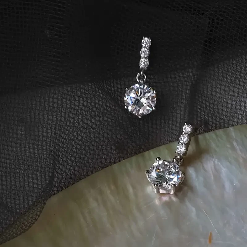 Elegant and Refined Zirconia Earrings – Stylish Pendant Earrings, Delicate and Elegant Ear Studs