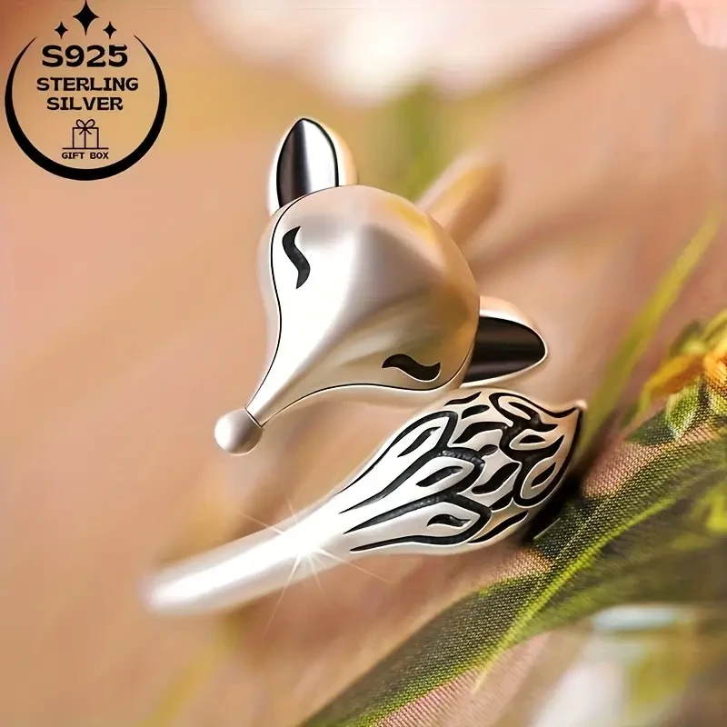 925 Silver Niche Fox Ring – A Symbolic, Vintage-Inspired Statement for the Modern Woman