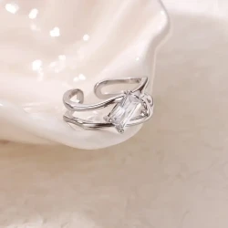 French Classic Bohemian Golden-Tone Adjustable Ring – Timeless Charm Meets Free-Spirited Luxury