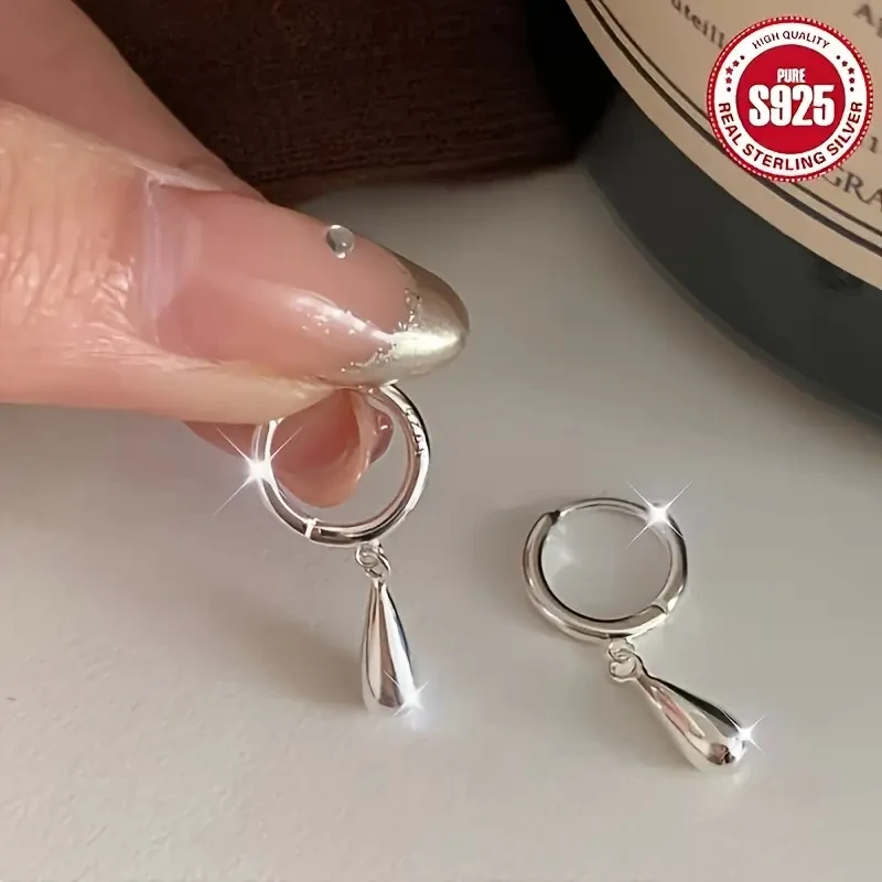 Minimalist Teardrop Earrings – Unique Charm & Stylish Elegance for Every Season