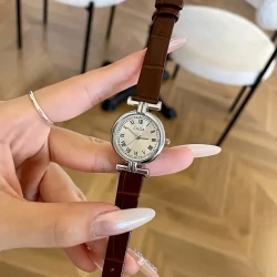 NASIR Vintage-Inspired Women’s Quartz Watch with Brown Calfskin Strap & Golden-Tone Stainless Steel Case - Elegant Analog Display for Casual Attire, Stylish Retro Design, Watch Accessories
