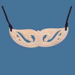 Medium KiwiKoru Elegance Pendant Necklace