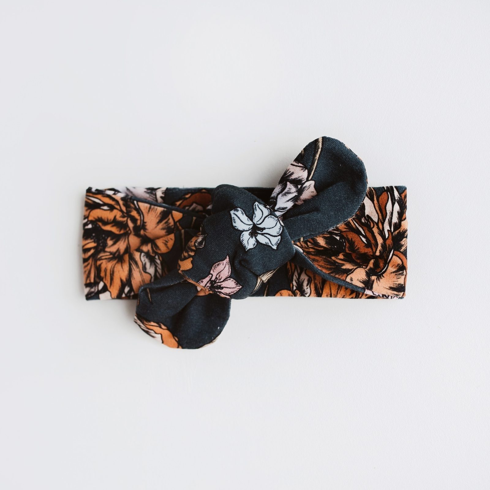 Snuggle Hunny Topknot | Belle