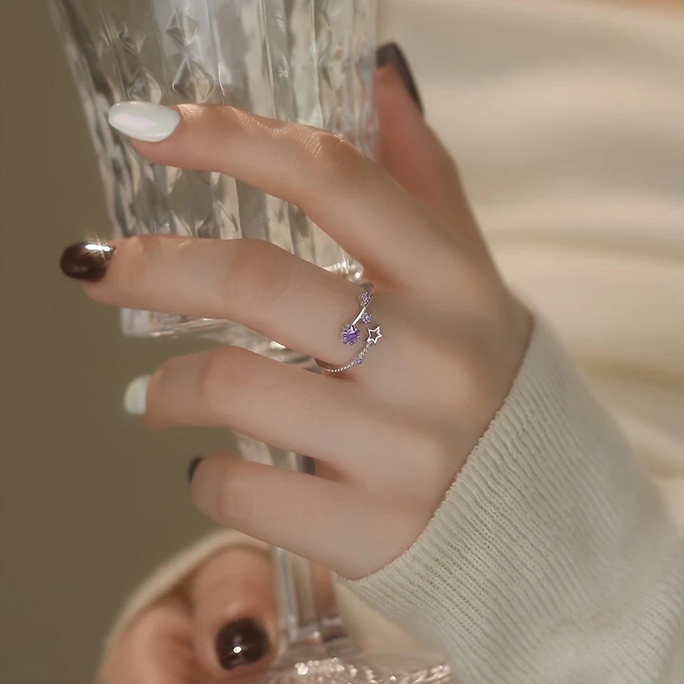 Elegant Adjustable Star Ring for Women – Silvery-Tone Copper Alloy with Purple Synthetic Zirconia