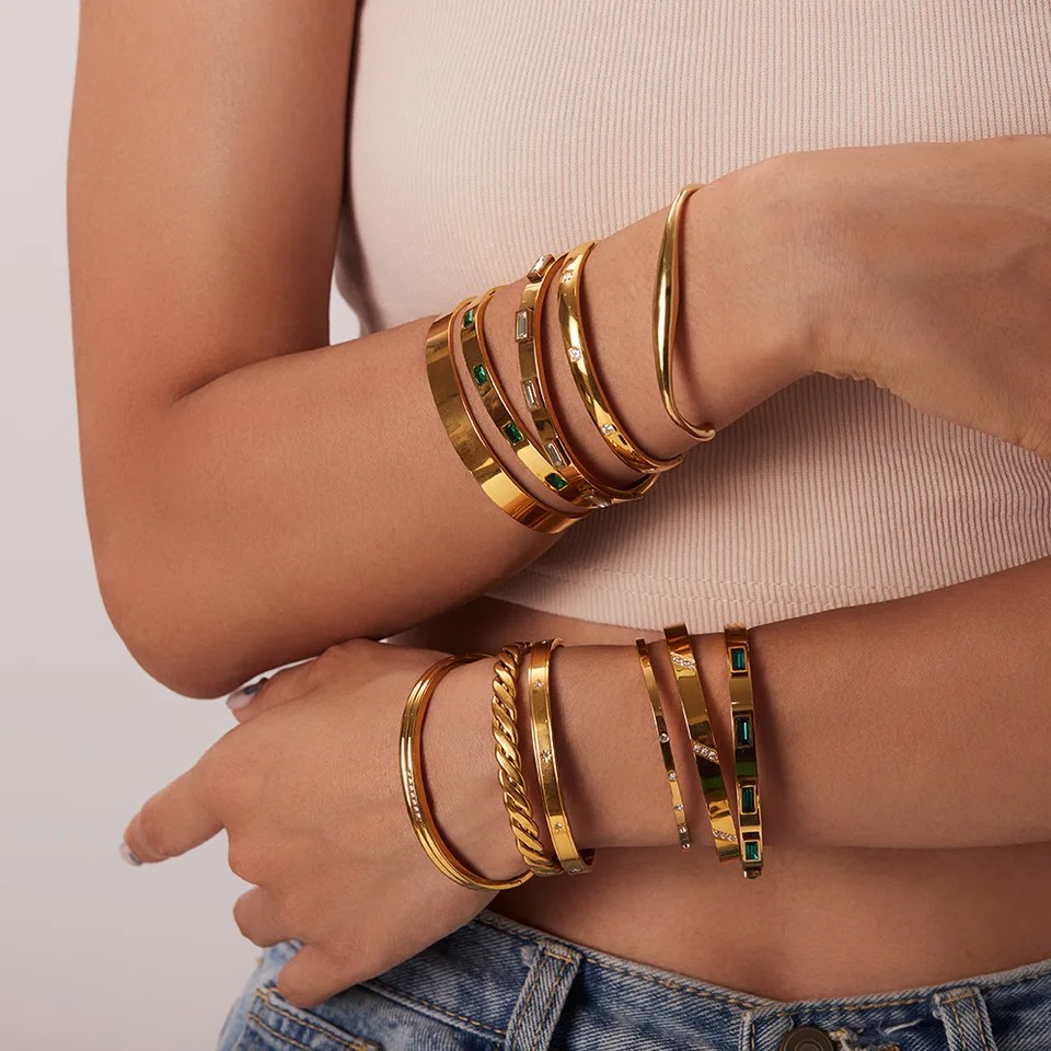 Fashionable Retro Zircon Bracelet