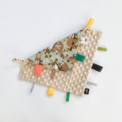 Tag-Me-Blankie | Sage Sloth | Made in NZ