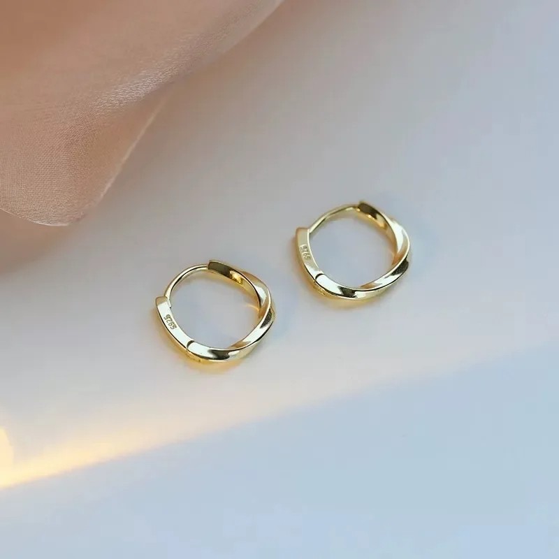 925 Sterling Silver Round Earrings – Simple Inlaid Design for Women