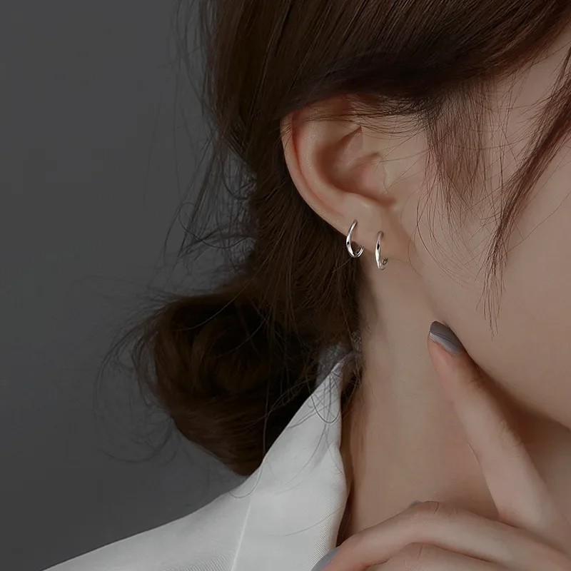 925 Sterling Silver Round Earrings – Simple Inlaid Design for Women