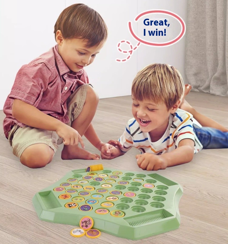 Kids Memory Reversi Chess Game 2 To 4 Players Animal Fruit Flipping Chess Matching Game Focus Training Toddlers Educational Memory Challenge Toy