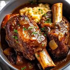 LAMB SHANK COOKED IN RICH TOMATO CTN BUY (PER KG) [FZN]