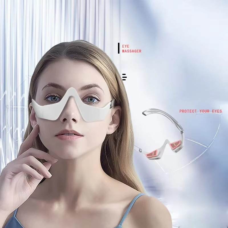 RevitalEyes™ Under-Eye Red Light Therapy