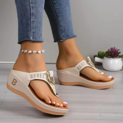 Breathable mesh sports sandals with non-slip sole