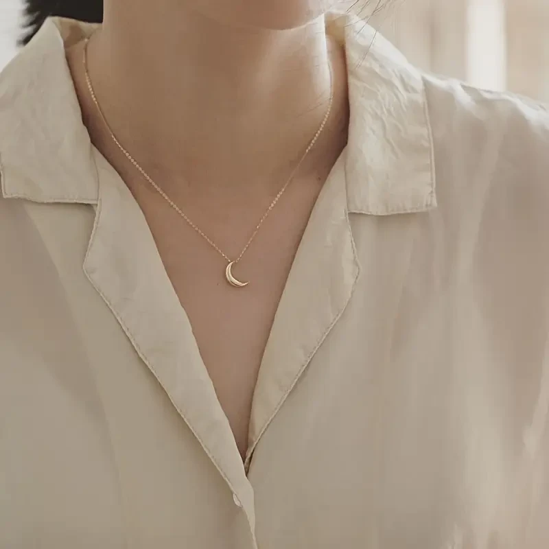 925 Sterling Silver Glossy Moon Pendant Necklace – Simple & Elegant Women's Jewelry | Celestial-Inspired Fashion Necklace