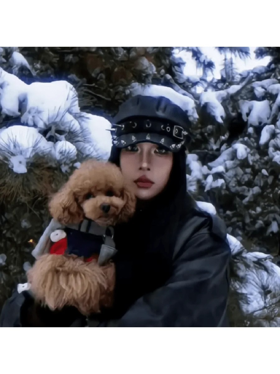 Trendy Non-Mainstream Men’s and Women’s Hats with Rivets