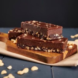 Slice Snickerlicious Gluten Free Vegan 30x20cm 15 slices