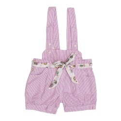Pantalones cortos de rayas moradas con tirantes