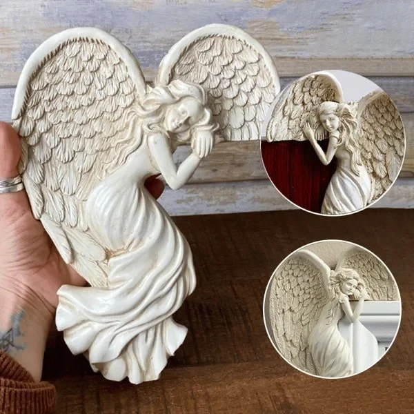 Decoración del marco de la puerta con forma de ángel