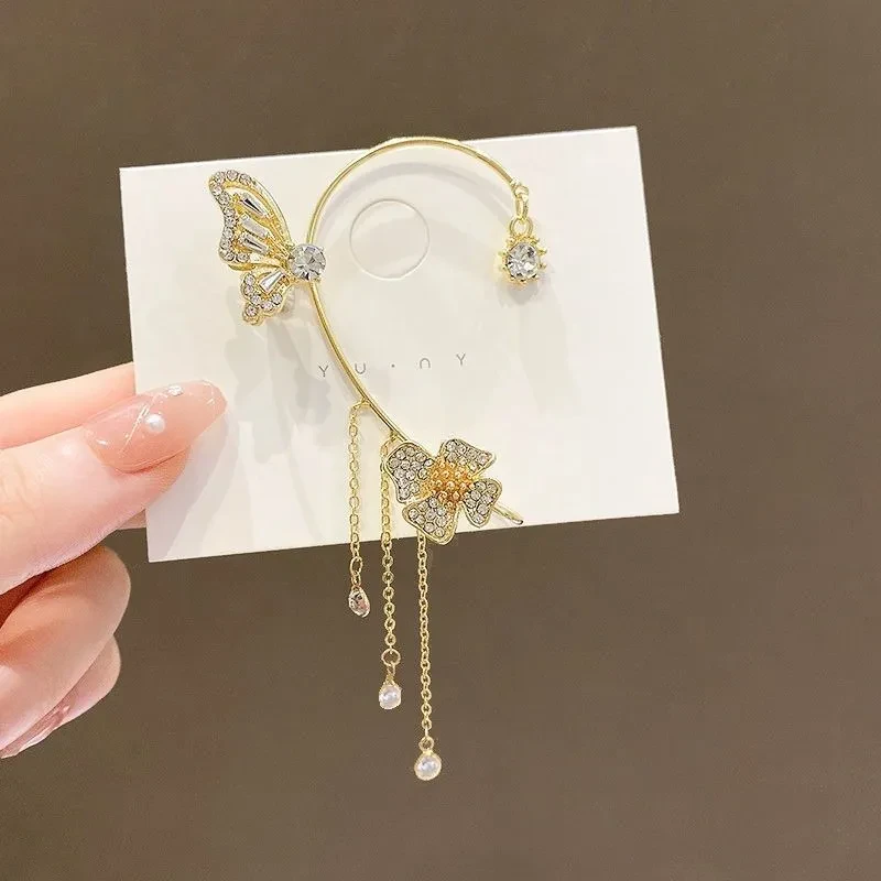 Pendientes estilo borla de mariposa