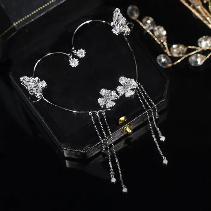 Pendientes estilo borla de mariposa