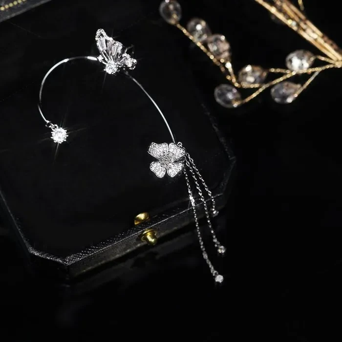 Pendientes estilo borla de mariposa