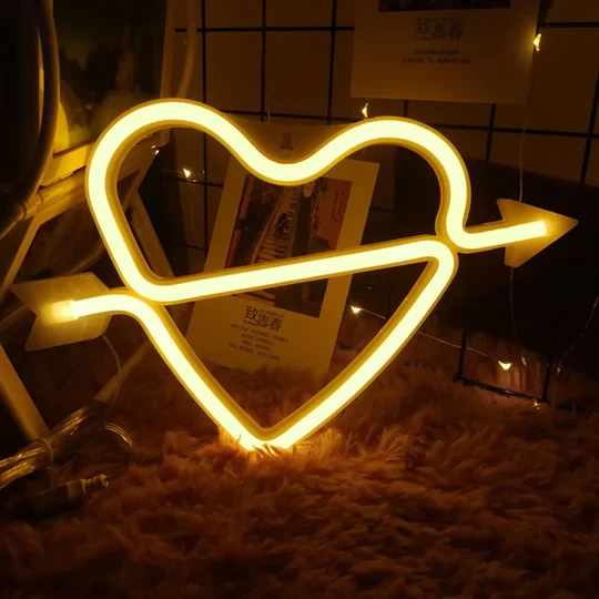 Neón LED de corazón de Cupido