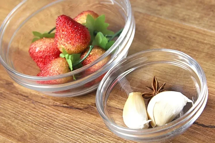 Plastic Bowls