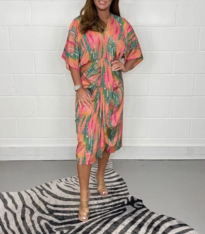 Vestido midi tipo kimono estampado
