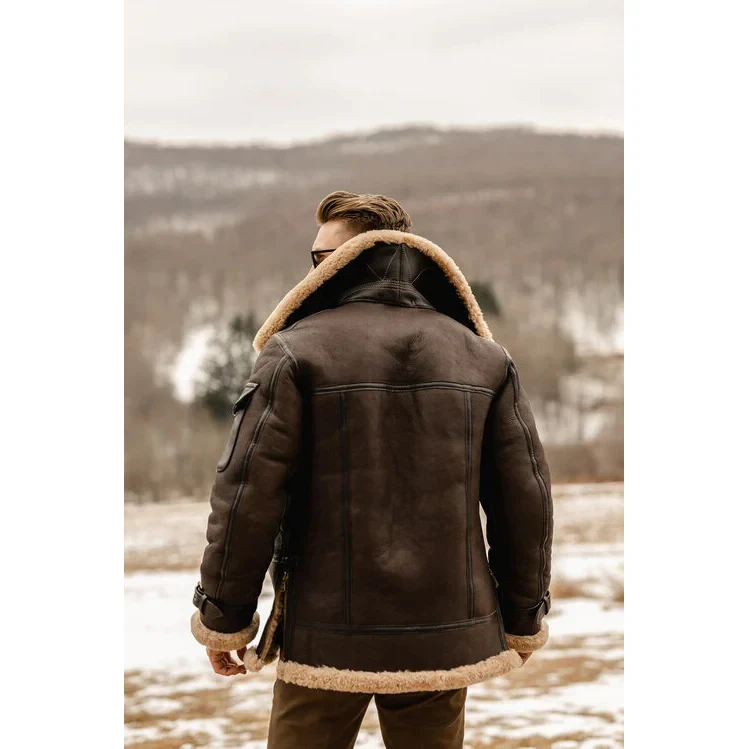 FrostGuard: Chaqueta polar táctica
