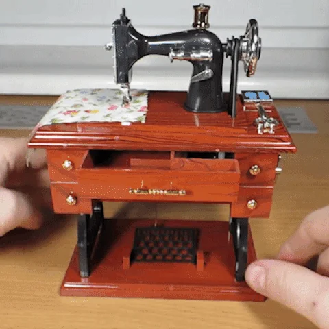 Caja de música para máquina de coser premium