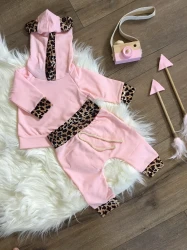 Conjunto de leopardo rosa