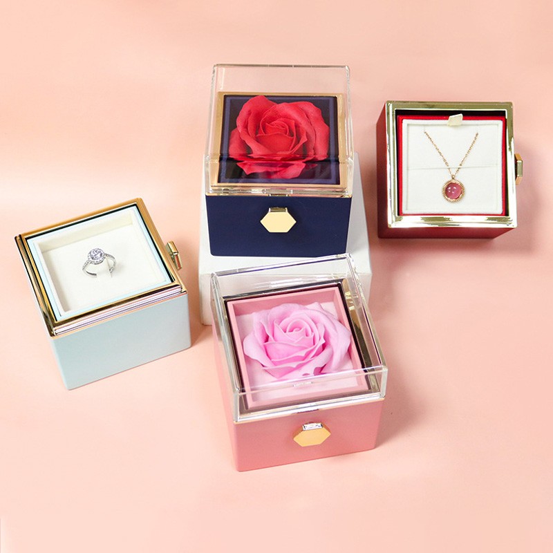 Nueva vitrina giratoria para joyas de San Valentín con rosa eterna