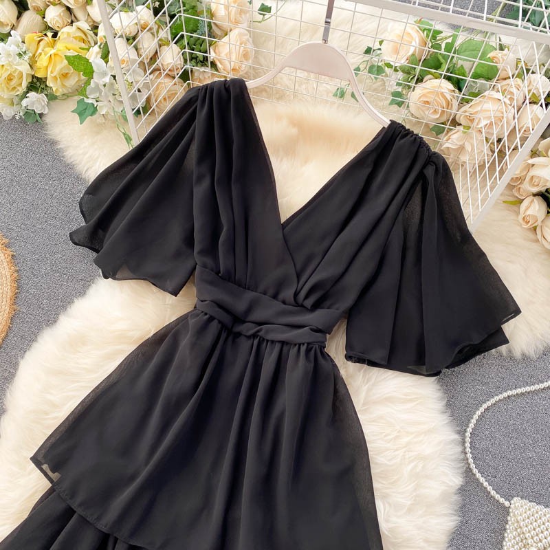 Vestido sexy de cuello acampanado con espalda descubierta