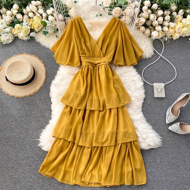 Vestido sexy de cuello acampanado con espalda descubierta