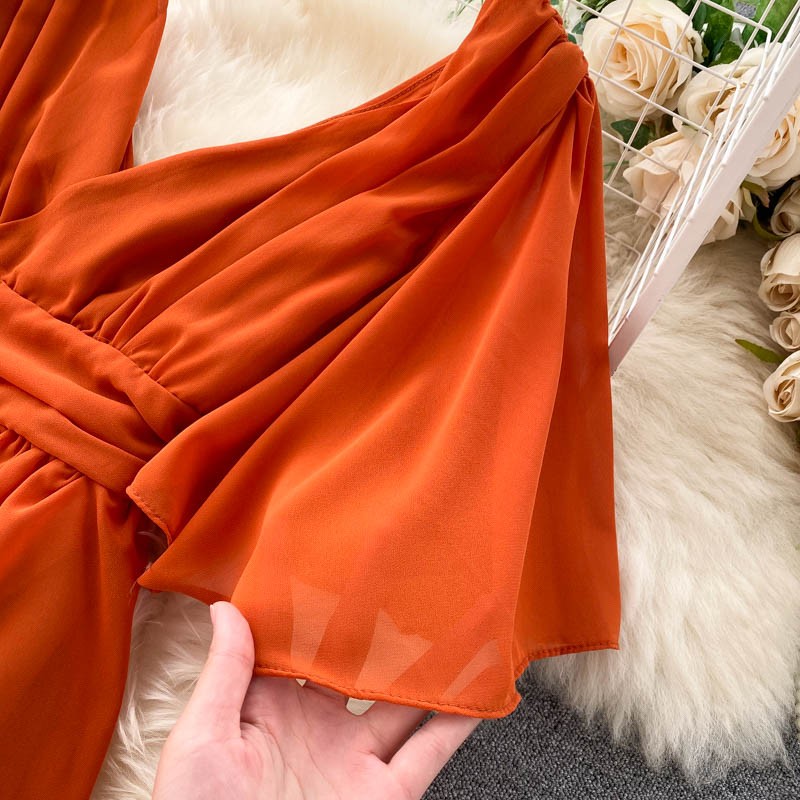Vestido sexy de cuello acampanado con espalda descubierta