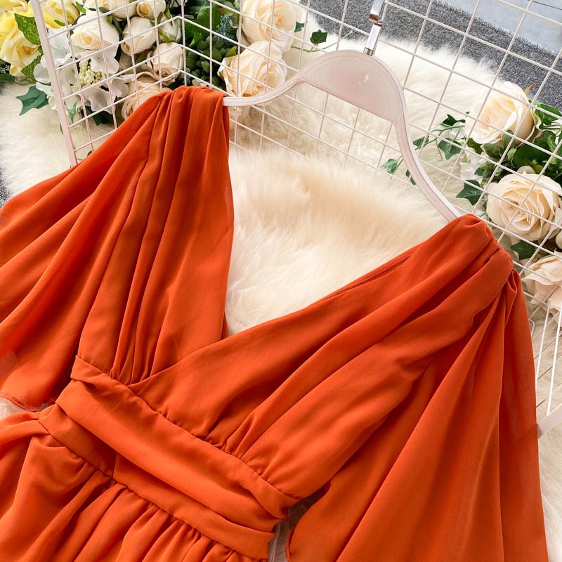 Vestido sexy de cuello acampanado con espalda descubierta