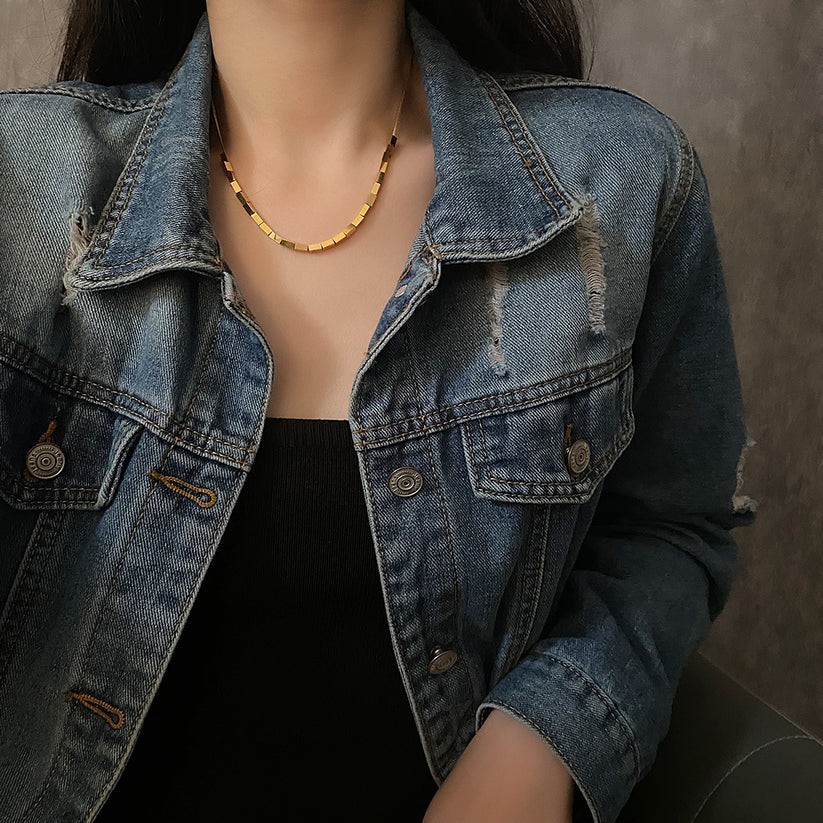 Collar de barra de oro (acero de titanio)