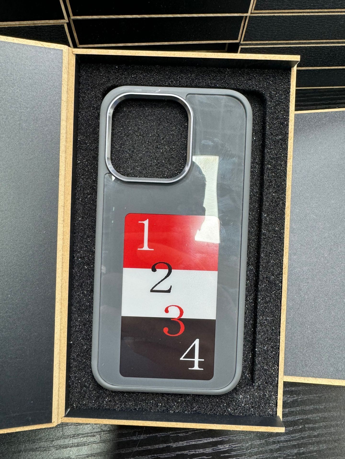 Funda LuxScreen E-Case para iPhone