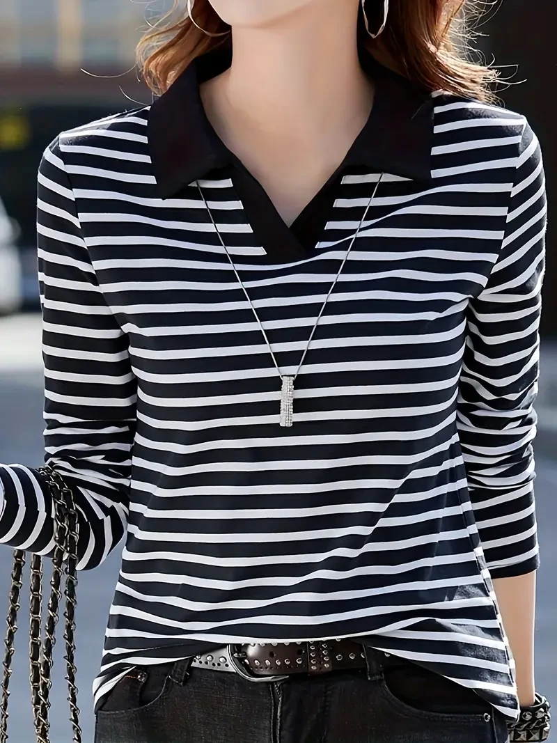 Camiseta de cuello polo a rayas para mujer