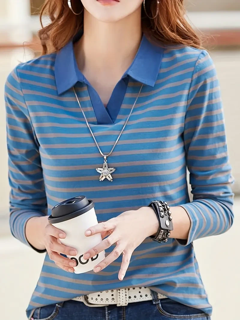 Camiseta de cuello polo a rayas para mujer