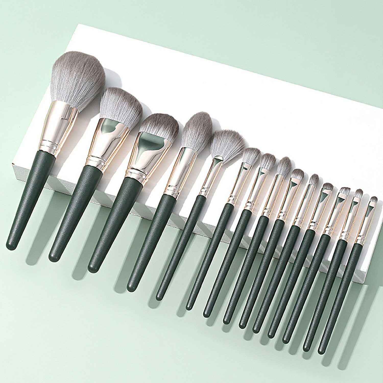 Set de 14 pinceles de maquillaje Green Cloud
