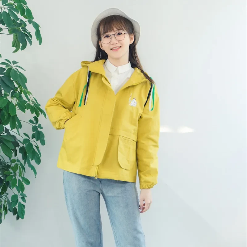 Chaqueta holgada con capucha y cremallera